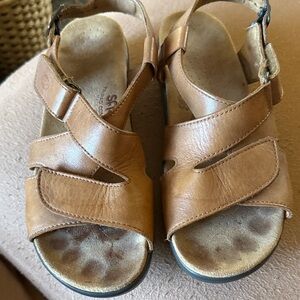 SAS Women's Tan Leather Sandals